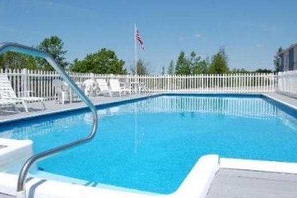 Eagles Lodge Motel (Ellsworth)